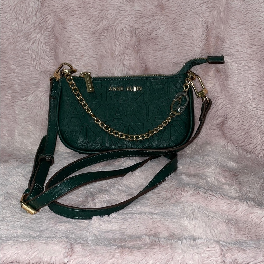 Anne Klein Green Leather Crossbody Bag with Gold Chain